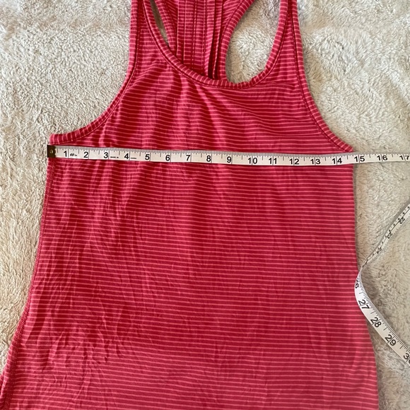 Lululemon Yogi Everyday Tank - Picture 11 of 12